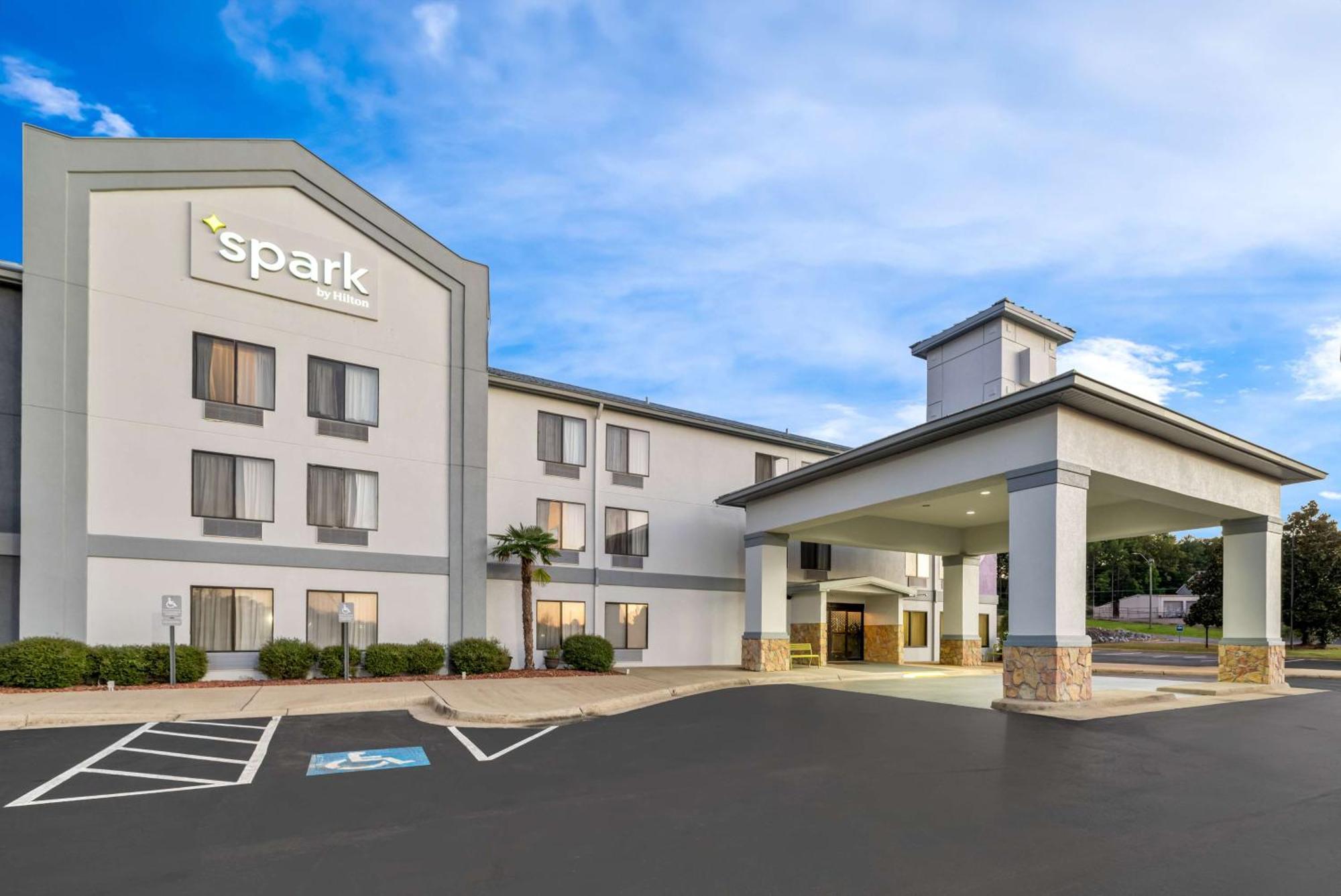 Spark By Hilton Tuscaloosa University Hotel Exterior photo